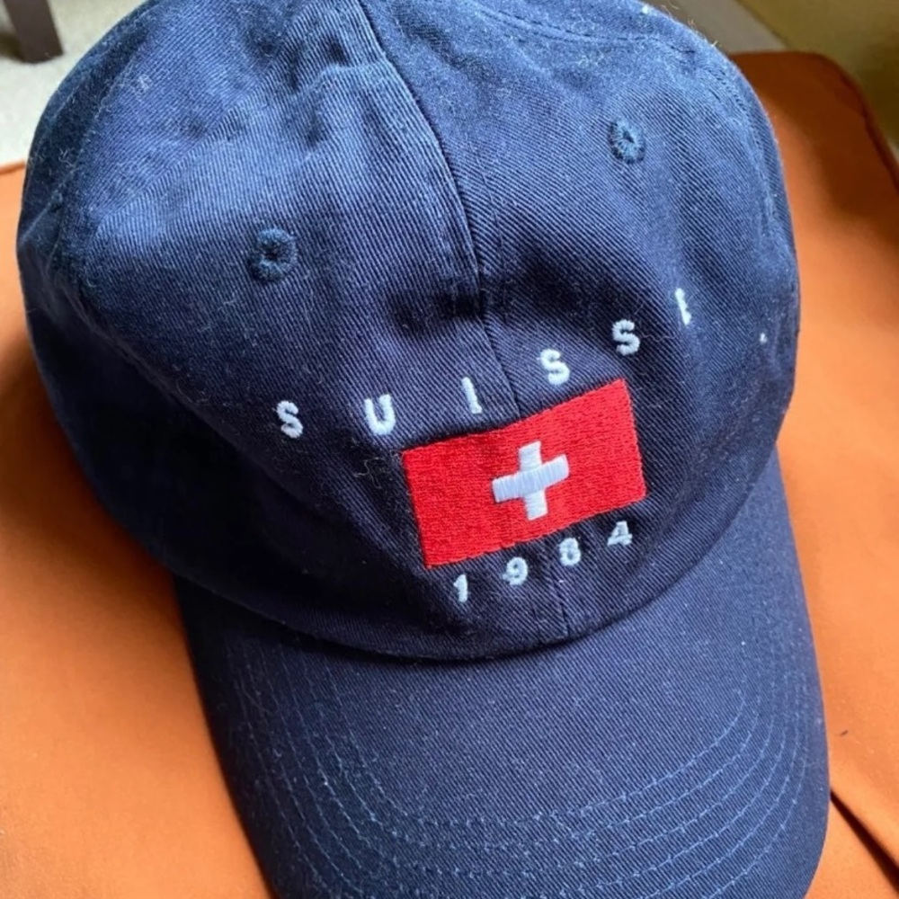 Brandy Melville suisse hat